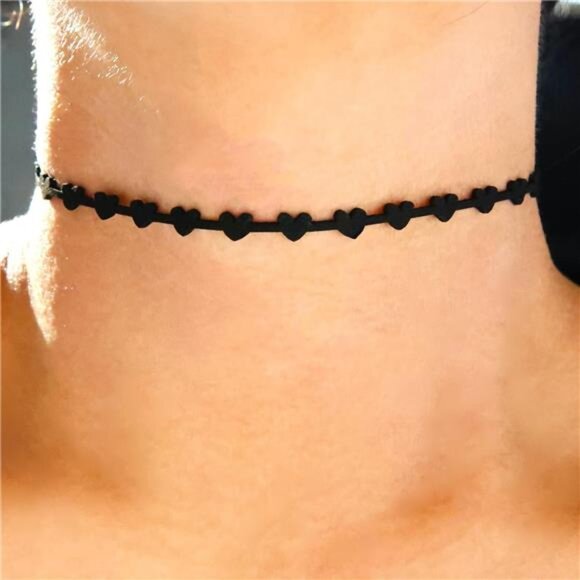 Black Necklaces for Women, Adjustable Layered Velvet Leather Lace - Picture 4 of 7